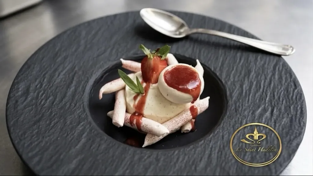 Pavlova fraises-estragons
